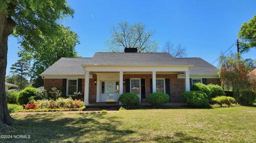 105 Finch St, Clinton, NC, 28328-4432 | Card Image