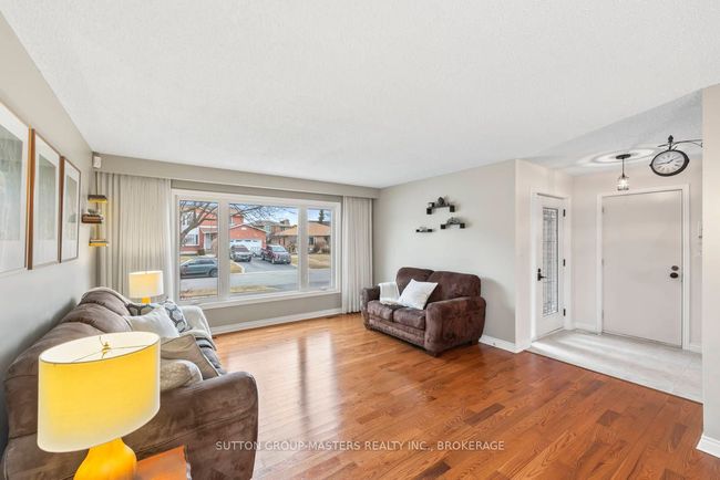984 Ambleside Cres, House other with 5 bedrooms, 3 bathrooms and 2 parking in Kingston ON | Image 25