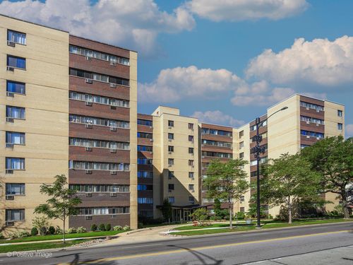 apt-608-6300 N Sheridan Rd, CHICAGO, IL, 60660-1744 | Card Image