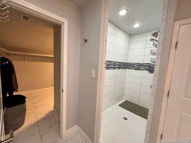 APT-2301 - 7701 Wurzbach Rd, Condo with 3 bedrooms, 3 bathrooms and null parking in San Antonio TX | Image 18
