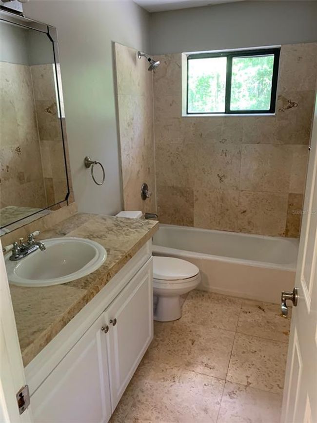 5417 59 Th Ter, House other with 4 bedrooms, 4 bathrooms and null parking in GAINESVILLE FL | Image 5