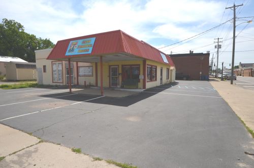 120 E Lexington St, Harrodsburg, KY, 40330-1553 | Card Image