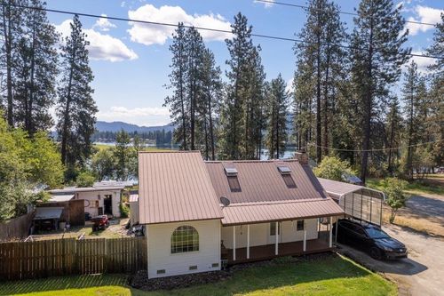 7693 Leclerc Rd S, Newport, WA, 99156-8111 | Card Image