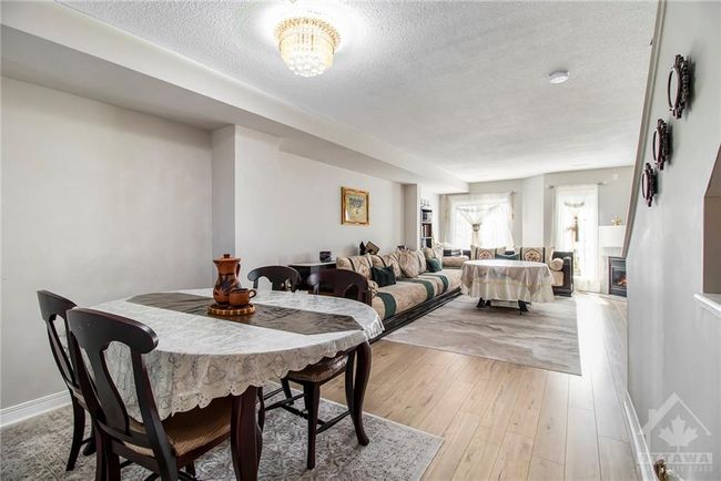872 Longfields Dr, Condo with 2 bedrooms, 3 bathrooms and 1 parking in Ottawa ON | Image 5