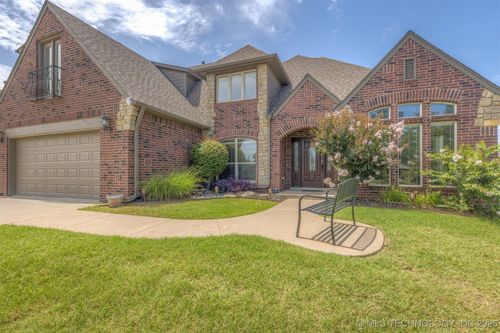 4902 S 165th East Ave, Tulsa, OK, 74134-7187 | Card Image