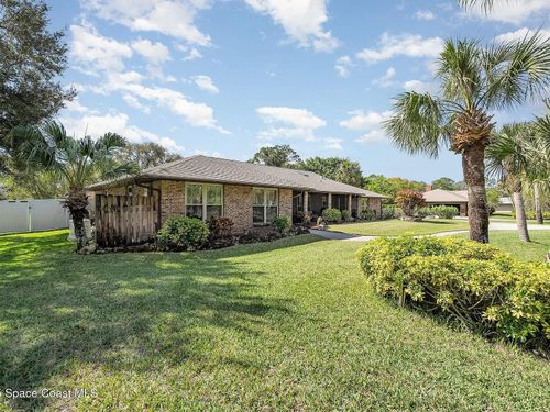 5265 Sand Lake Dr, Melbourne, FL, 32934-2805 | Card Image
