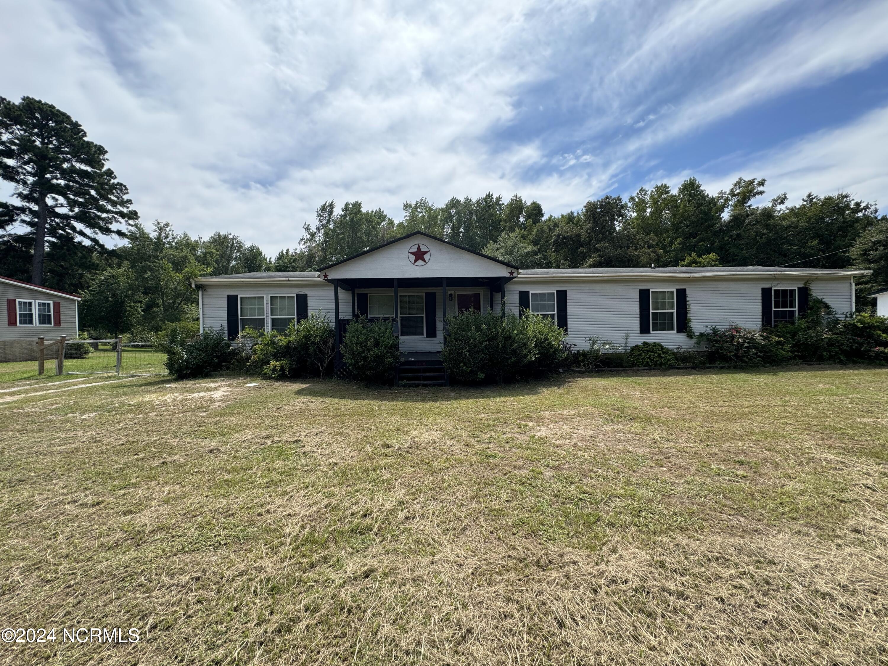 Salley Mcnair Rd, Laurinburg, NC 28352
