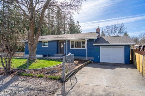 8928 W Driftwood Dr, Coeur D Alene, ID, 83814-9604 | Card Image