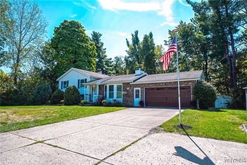 141 Westwood Rd, Lancaster, NY, 14086-9546 | Card Image