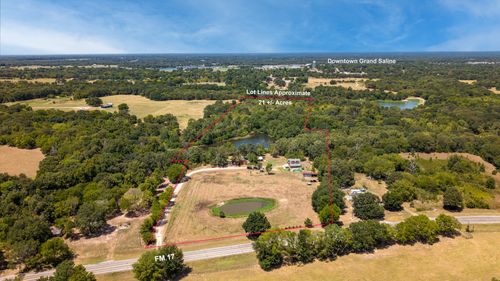 8266 Fm 17, Grand Saline, TX, 75140-4371 | Card Image