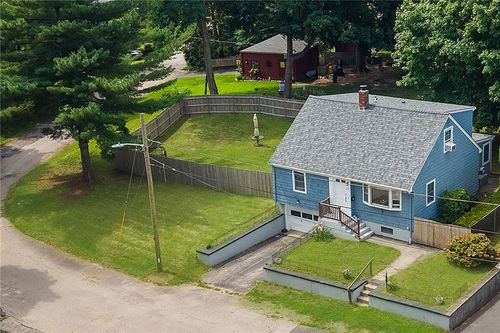 253 Arnold St, Riverside, RI, 02915-3349 | Card Image