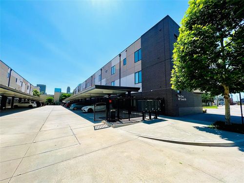s-13-627 Couch Dr, Oklahoma City, OK, 73102-2218 | Card Image