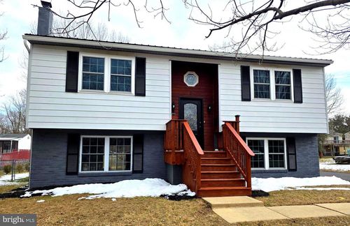 9 Joseph Gallaher St, ELKTON, MD, 21921-6403 | Card Image