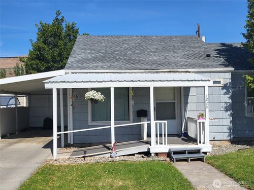 1229 C St Sw, Ephrata, WA, 98823-2113 | Card Image
