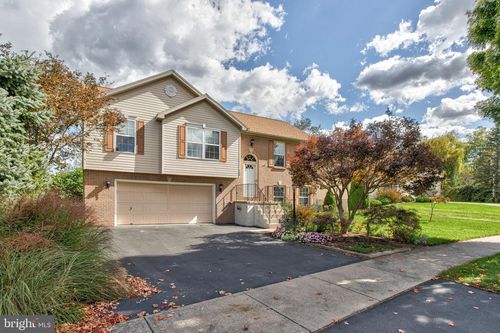 743 Tanager Drive, STATE COLLEGE, PA, 16803 | Card Image