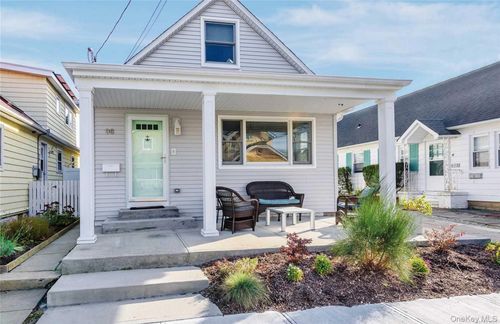 96 Coronado St, Atlantic Beach, NY, 11509-1125 | Card Image