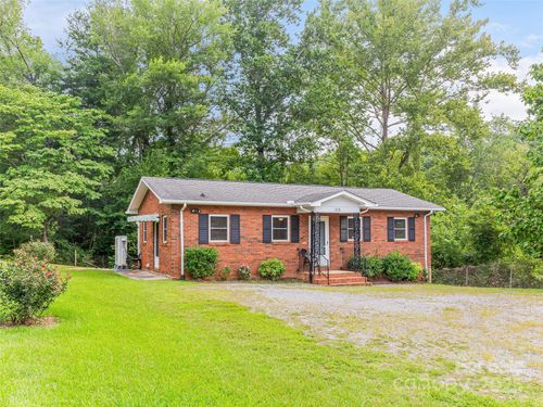 114 Marion Ave, Swannanoa, NC, 28778-2612 | Card Image