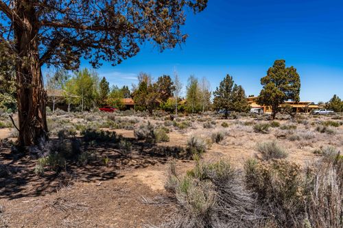 53-23107 Watercourse Way, Bend, OR, 97701-0114 | Card Image