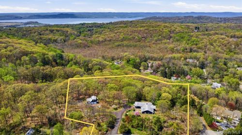 27 Allapartus Cir, Ossining, NY, 10562-1610 | Card Image