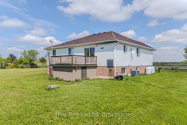 166 Conc 11 Walpole, House other with 3 bedrooms, 2 bathrooms and 4 parking in Haldimand ON | Image 9