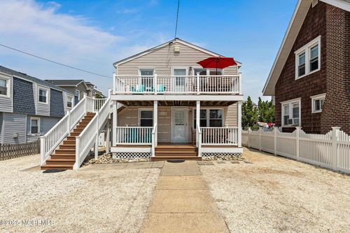 25 E 49th St, Long Bch Twp, NJ, 08008-3908 | Card Image