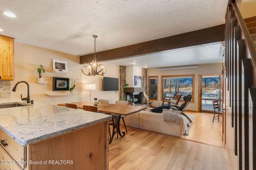 9-3-c-400 E Sagebrush Dr, Jackson, WY, 83001-9083 | Card Image