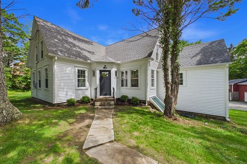 159 County St, Lakeville, MA, 02347-1812 | Card Image
