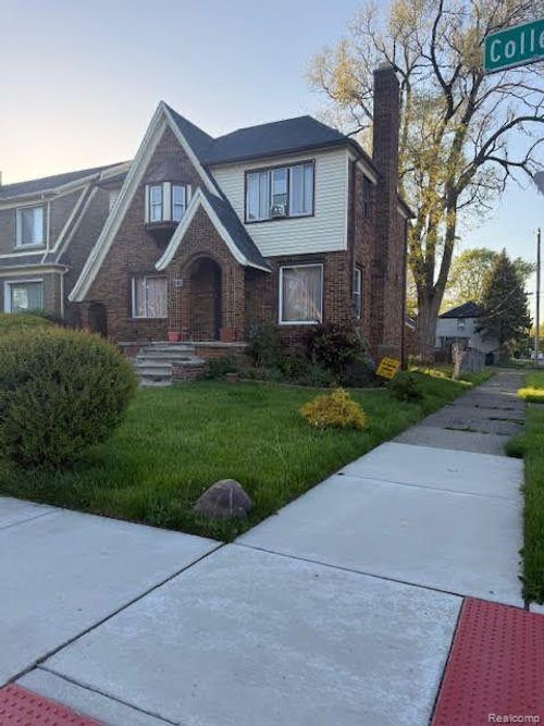 11101 College St, Detroit, MI, 48205-3201 | Card Image