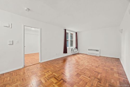 1a-50-22 40th St, Sunnyside, NY, 11104-4112 | Card Image