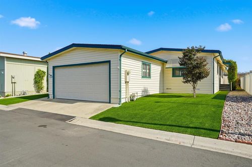 spc-339-9255 N Magnolia Ave, Santee, CA, 92071-3171 | Card Image