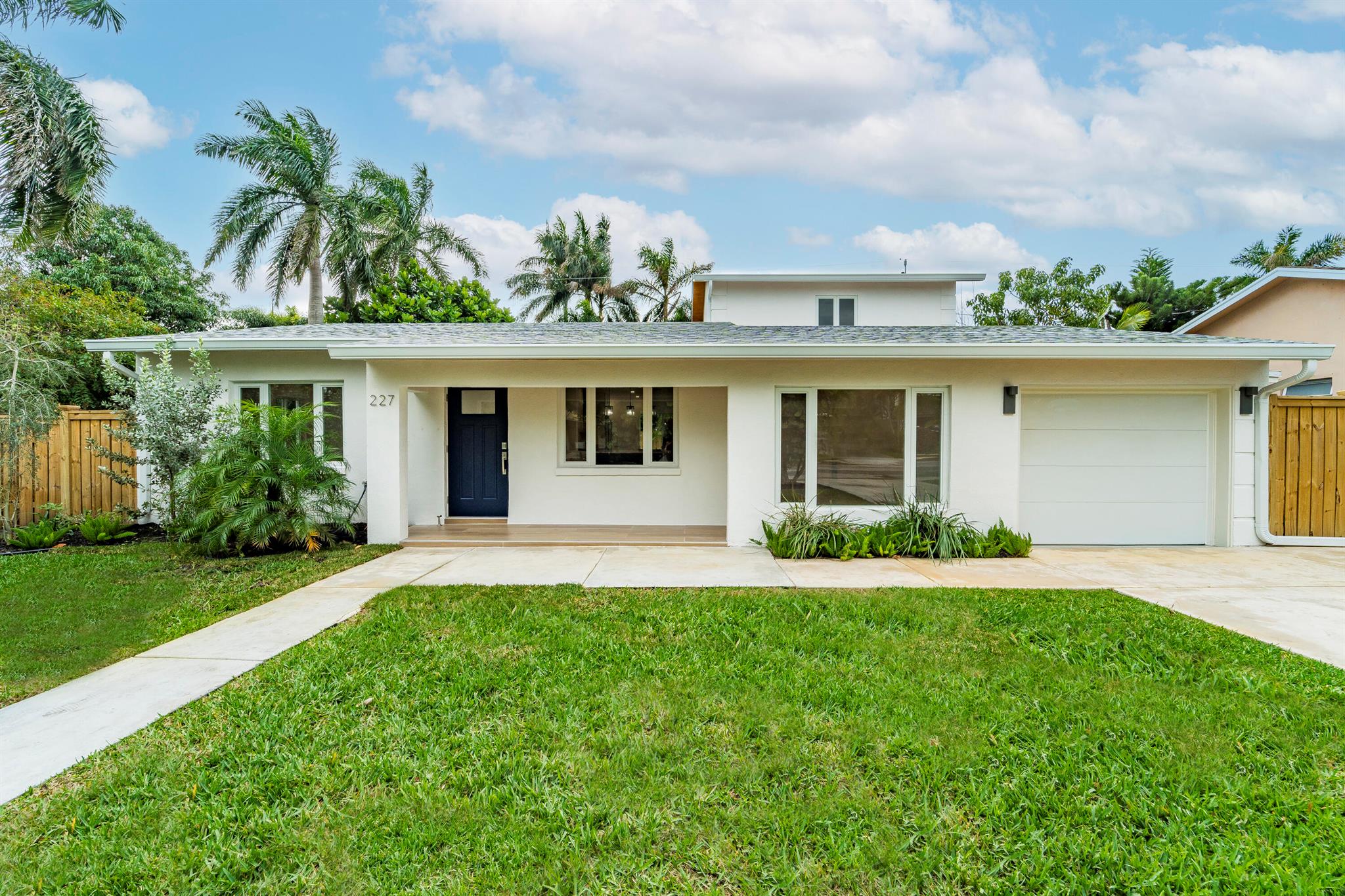 Cornell Dr, Lake Worth Beach, FL 33460