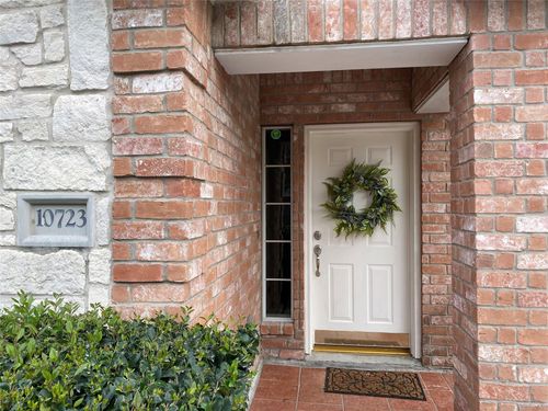 10723 Norchester Village Dr, Houston, TX, 77070-3919 | Card Image