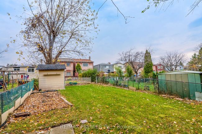 191 Invergordon Ave, House other with 6 bedrooms, 3 bathrooms and 4 parking in Scarborough ON | Image 44
