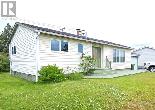 805 Willow Dr, Labrador City, NL, A2V1A5 | Card Image
