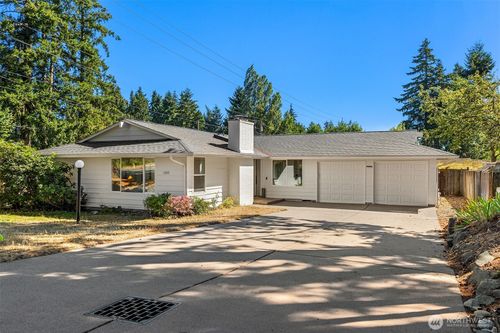 22005 78th Pl W, Edmonds, WA, 98026-7934 | Card Image