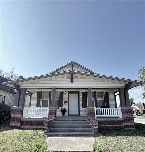 1202 S 26th St, Saint Joseph, MO, 64507-1603 | Card Image