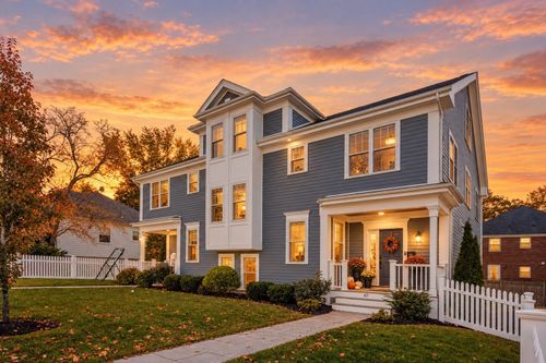 47-47-49 Blake St, Newton, MA, 02460 | Card Image
