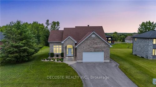 10 Stratford Blvd, Long Sault, ON, K0C1P0 | Card Image