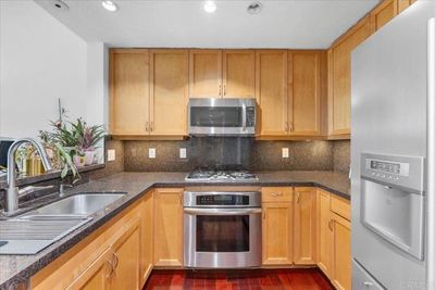 1401 - Beech Street, Condo with 2 bedrooms, 2 bathrooms and 2 parking in San Diego CA | Image 3