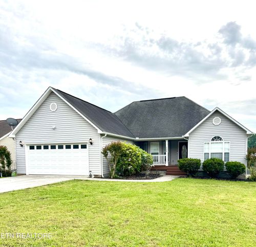 208 Cornerstone Cir, Clinton, TN, 37716-7226 | Card Image
