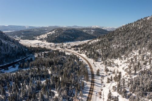 48295 Gallatin Rd, Gallatin Gateway, MT, 59730-8638 | Card Image