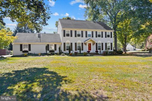 2 Chambers Ct, Robbinsville, NJ, 08691-3648 | Card Image