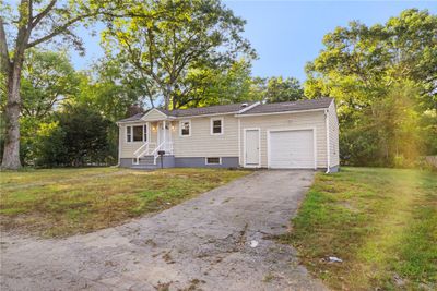 28 Florida Avenue, House other with 2 bedrooms, 1 bathrooms and 3 parking in Coventry RI | Image 3