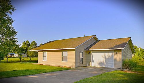 207 N Northcutt Ave, Fairview, MO, 64842-7188 | Card Image