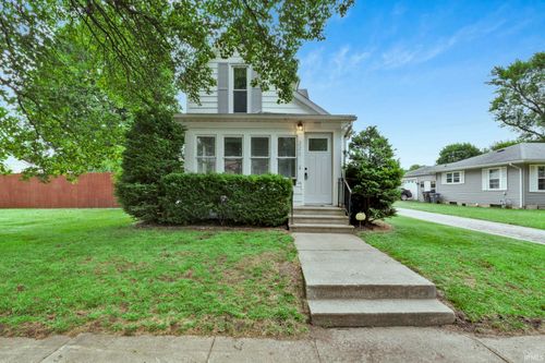 220 Crescent St, Elkhart, IN, 46516-4422 | Card Image