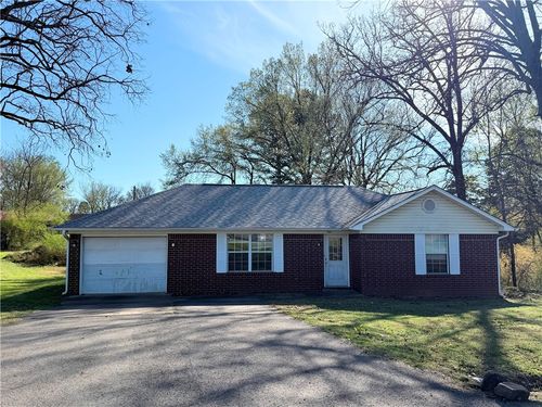 1801 W Cline St, Clarksville, AR, 72830-3248 | Card Image