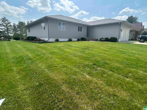 26 Fairway Dr, Alta, IA, 51002-7499 | Card Image