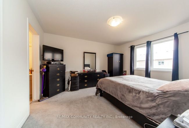 6 Westfield Dr, House attached with 3 bedrooms, 3 bathrooms and 1 parking in Whitby ON | Image 26