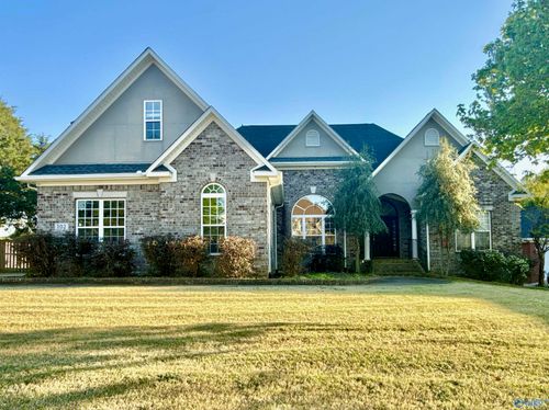 102 Casey Dr, Huntsville, AL, 35806-1596 | Card Image
