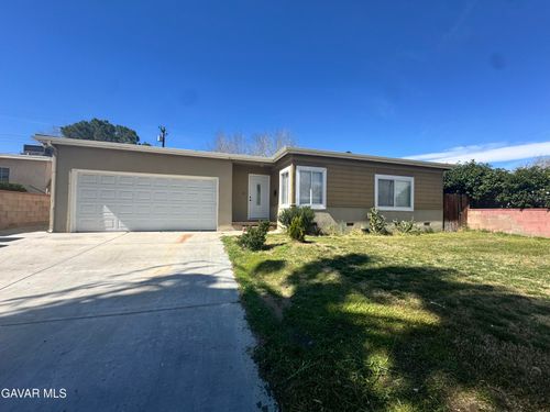 44151 Hardwood Ave, Lancaster, CA, 93534-4476 | Card Image